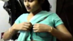 Indian Girl In Saree Seducing