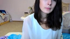 amateur hecilior fingering herself on live webcam
